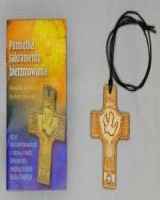 Pamiątka sakramentu bierzmowania z krzyżykiem